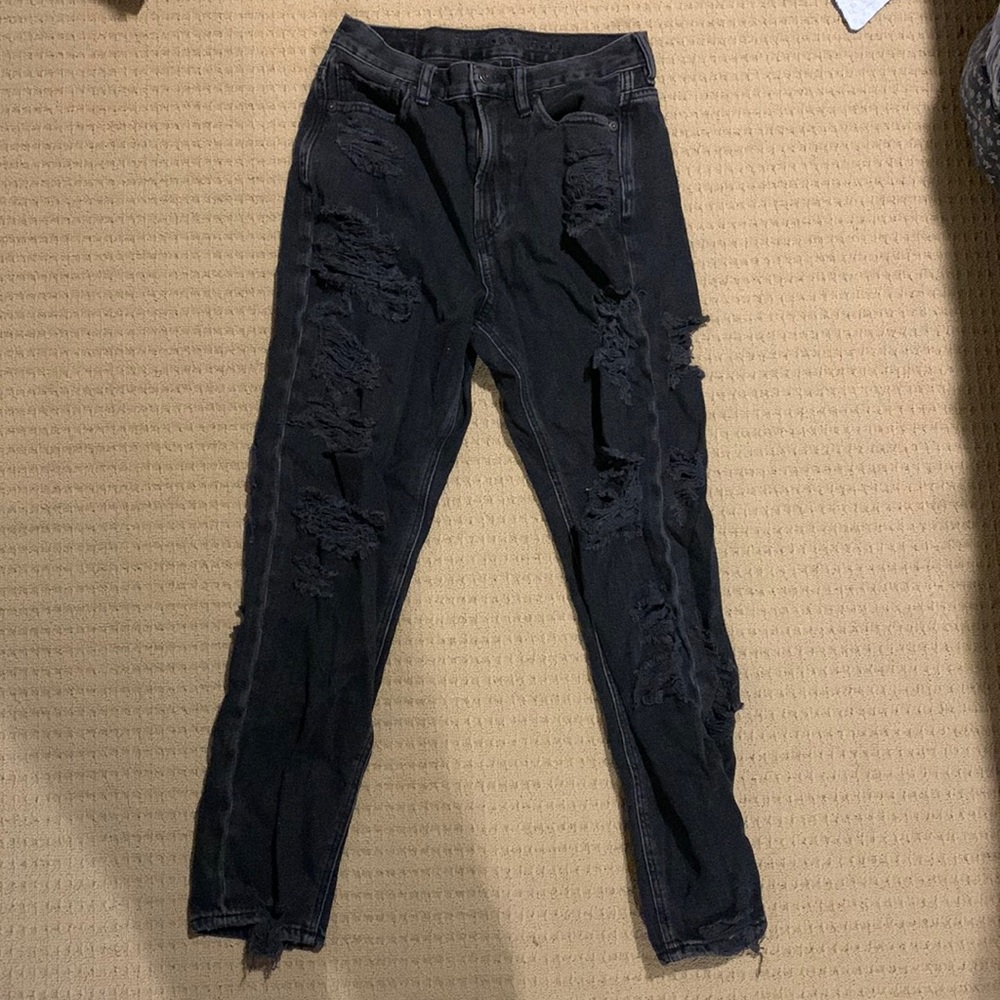 American Eagle very distressed mom jeans, size 2